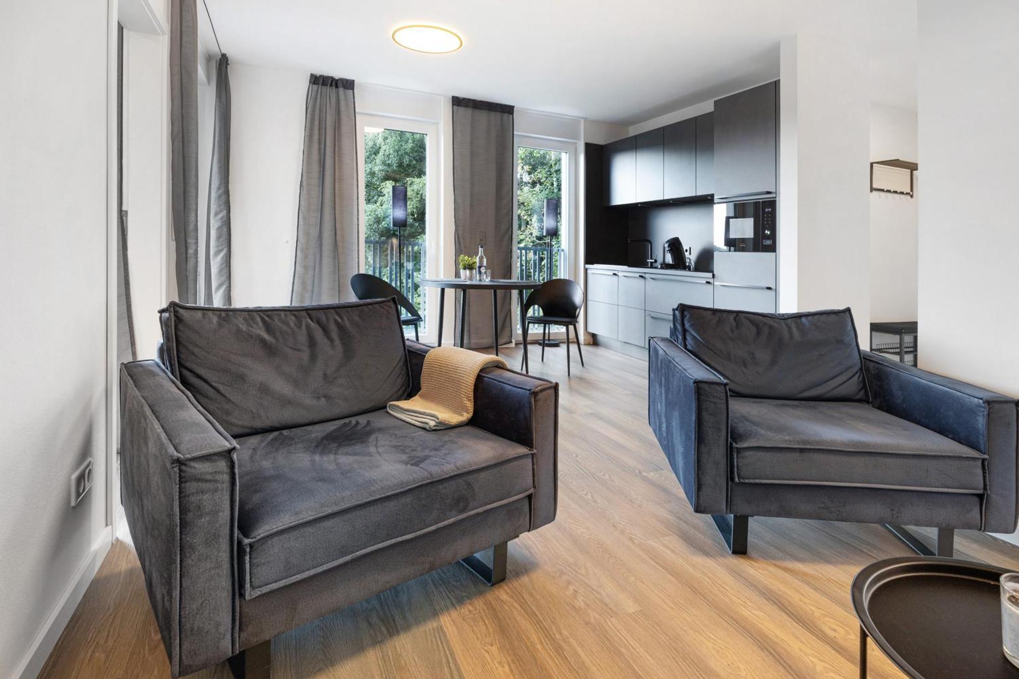 Apartment Egge 7g Viaduktblick, Balkon Altenbeken